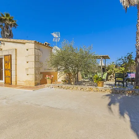 Holiday home Caseta De Vernissa *